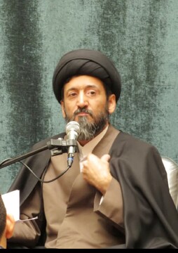 تربیت طلاب بر اساس تلاش، اخلاق و نیازهای روز جامعه در مدرسه امام حسن مجتبی(ع)