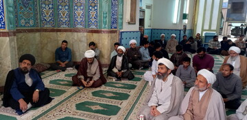 تصاویر/ درس اخلاق نماینده ولی فقیه در کاشان در مدرسه علمیه آیت‌‎الله مدنی کاشانی(ره)