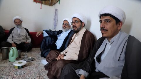 حضور حجت الاسلام دشتی مسئول نمایندگی ولی فقیه در سپاه امام علی ابن ابیطالب (ع) در یادمان های دفاع مقدس و بازدید از رزمندگان لشکر ۱۷ در پایگاه های مرزی جنوب غرب کشور