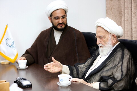تصاویر/ بازدید آیت الله مسعودی خمینی از مرکز رسانه و فضای مجازی حوزه های علمیه
