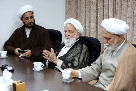 تصاویر/ بازدید آیت الله مسعودی خمینی از مرکز رسانه و فضای مجازی حوزه های علمیه