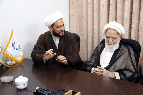 تصاویر/ بازدید آیت الله مسعودی خمینی از مرکز رسانه و فضای مجازی حوزه های علمیه