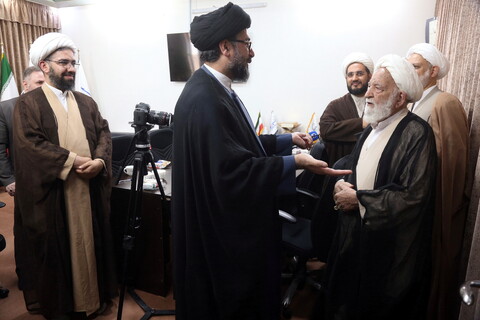 تصاویر/ بازدید آیت الله مسعودی خمینی از مرکز رسانه و فضای مجازی حوزه های علمیه