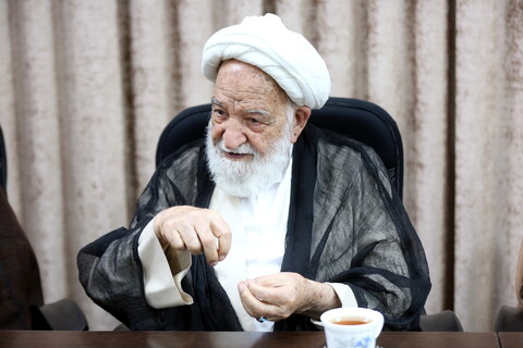 تصاویر/ بازدید آیت الله مسعودی خمینی از مرکز رسانه و فضای مجازی حوزه های علمیه