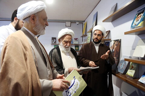 تصاویر/ بازدید آیت الله مسعودی خمینی از مرکز رسانه و فضای مجازی حوزه های علمیه