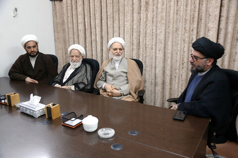 تصاویر/ بازدید آیت الله مسعودی خمینی از مرکز رسانه و فضای مجازی حوزه های علمیه