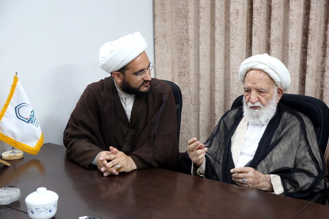 تصاویر/ بازدید آیت الله مسعودی خمینی از مرکز رسانه و فضای مجازی حوزه های علمیه