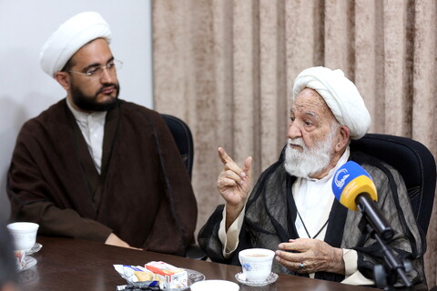 تصاویر/ بازدید آیت الله مسعودی خمینی از مرکز رسانه و فضای مجازی حوزه های علمیه