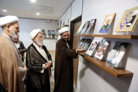 تصاویر/ بازدید آیت الله مسعودی خمینی از مرکز رسانه و فضای مجازی حوزه های علمیه