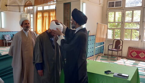 تصاویر/ درس اخلاق ججت‌الاسلام والمسلمین حسینی در مدرسه علمیه آیت‌‎الله مدنی کاشانی(ره)