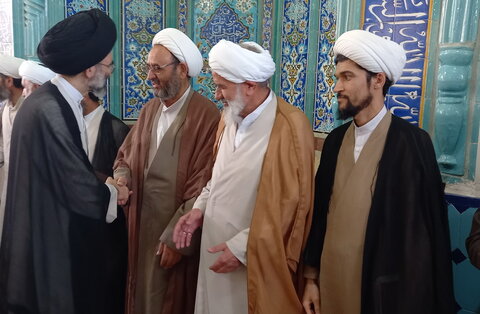 تصاویر/ درس اخلاق ججت‌الاسلام والمسلمین حسینی در مدرسه علمیه آیت‌‎الله مدنی کاشانی(ره)