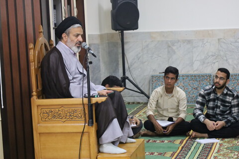 تصاویر/درس اخلاق طلاب مدرسه النبی (ص) بندرعباس