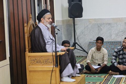 تصاویر/درس اخلاق طلاب مدرسه النبی (ص) بندرعباس