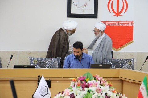 تصاویر|تجلیل از برگزار کنندگان جشنواره مدرسه ایی علامه حلی(ره) استان اصفهان