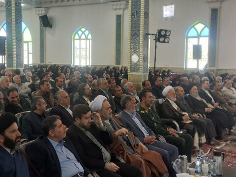 تصاویر/برگزاری کنگره کربلایی کاظم ساروقی در شهرستان ساروق