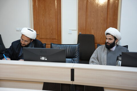 تصاویر نشست خبری حجت الاسلام و المسلمین رحیمی صادق در خصوص بازدید آیت الله اعرافی از حوزه علمیه استان تهران