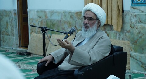 تصاویر/ دیدار اساتید مدرسه علمیه بوشهر با امام جمعه