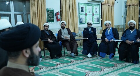 تصاویر/ دیدار اساتید مدرسه علمیه بوشهر با امام جمعه