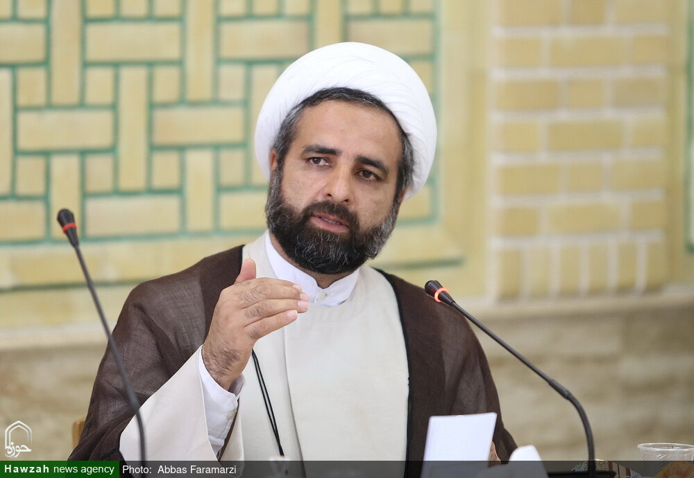 چرا دشمنان بر روی حجاب به عنوان نماد اسلامی تمرکز کردهاند؟