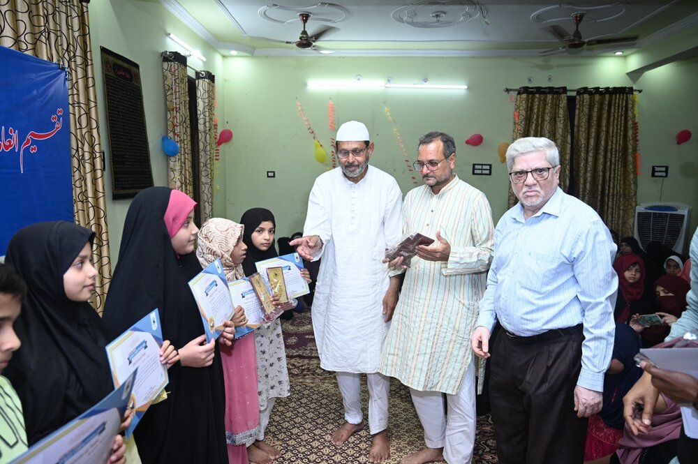 कुरानी बज़्म सजाना एक पसंदीदा अमल है ः उलेमा व अफ़ाज़िल