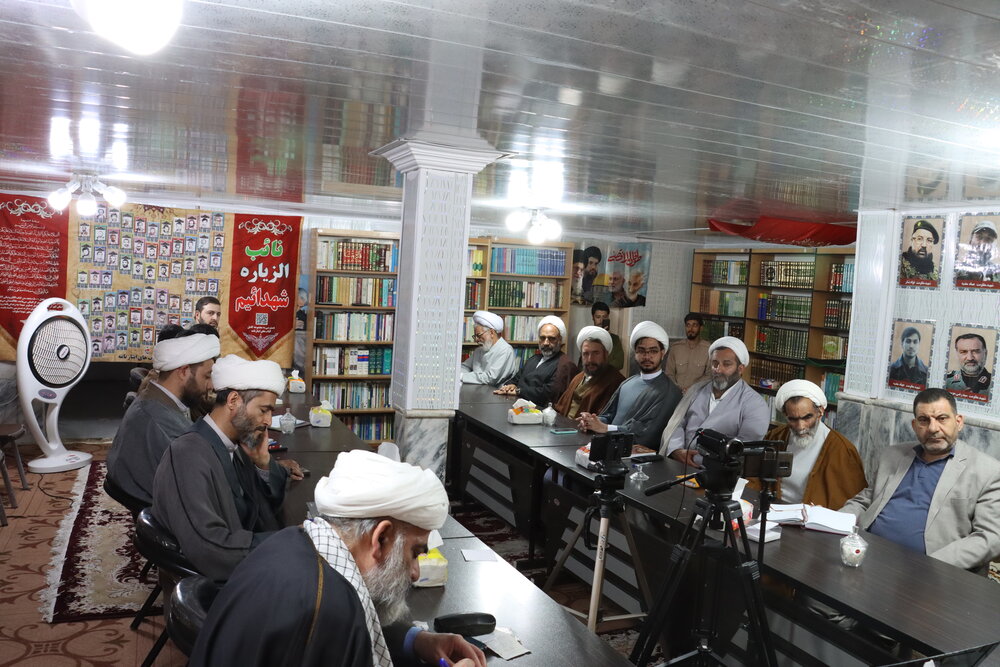 پیش‌نشست حوزوی «نخستین همایش بین‌المللی الهیات مقاومت» با موضوع «آموزه‌های قرآنی و روایی مقاومت»