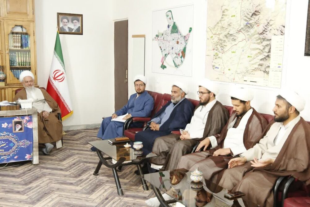 بررسی مسائل و مشکلات مساجد اسدآباد+ عکس