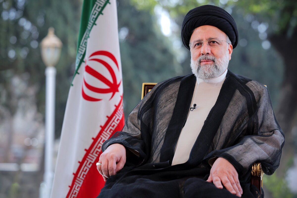 فیلم | تقدیر مدیر عامل بنیاد  بین المللی شهید رئیسی از صدا وسیمای مرکز قزوین