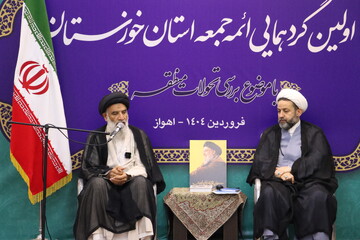 انقلاب اسلامی ایران در پیچیده‌ترین سال حیات خود قرار دارد