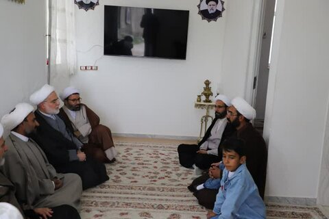 تصاویر/ سرکشی و تکریم از روحانیون مستقر در روستاهای شهرستان کامیاران