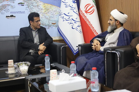 تصاویر/دیدار مدیر حوزه علمیه با مدیرکل آموزش و پرورش هرمزگان