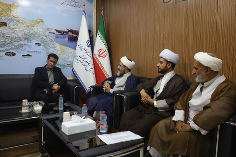 تصاویر/دیدار مدیر حوزه علمیه با مدیرکل آموزش و پرورش هرمزگان