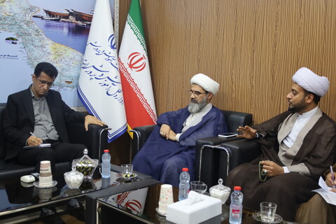 تصاویر/دیدار مدیر حوزه علمیه با مدیرکل آموزش و پرورش هرمزگان