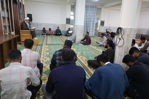 تصاویر/درس اخلاق طلاب مدرسه علمیه النبی(ص) بندرعباس