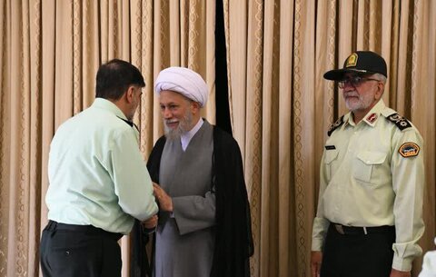 تصاویر| دیدار سردار رادان با نماینده ولی فقیه در فارس