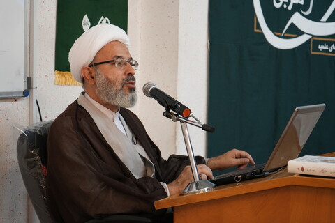 تصاویر / تکمیل ظرفیت سومین دوره پودمانی تعالی اساتید و مدیران حوزه‌های علمیه کشور