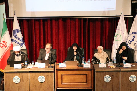 تصاویر/ همایش ملی بررسی اخلاقی، فقهی و حقوقی درمان ناباروری