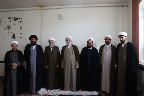 تصاویر/تکریم و سرکشی نماینده ولی فقیه از روحانیون بیجار