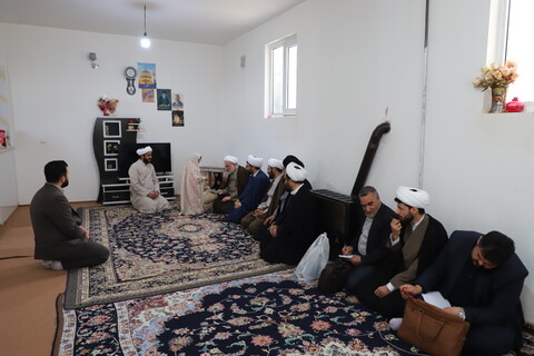 تصاویر/تکریم و سرکشی نماینده ولی فقیه از روحانیون بیجار