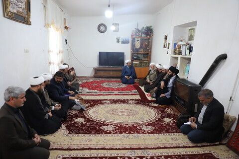 تصاویر/تکریم و سرکشی نماینده ولی فقیه از روحانیون بیجار