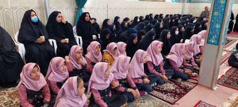 تصاویر/دریس نماینده ولی فقیه درکاشان به دانش آموزان مدارس شهر جوشقان قالی