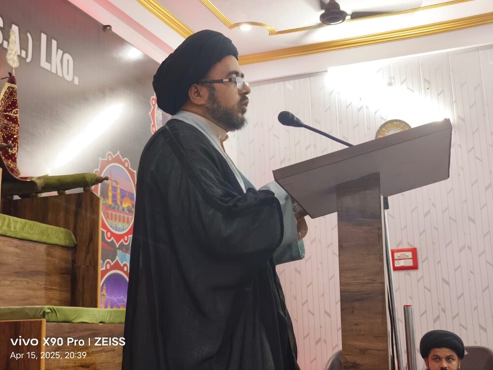 लखनऊ में "हमारा हौज़ा लखनऊ और हमारी ज़िम्मेदारी" शीर्षक से एक भव्य सम्मेलन आयोजित