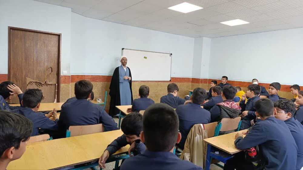 طرح گفتمان افق روشن در استان البرز در حال برگزاری است+عکس