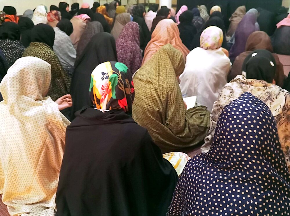 امام جعفر صادق (ع) نے شریعت محمدی کو نئی زندگی بخشی، خواہر عزیز نقوی