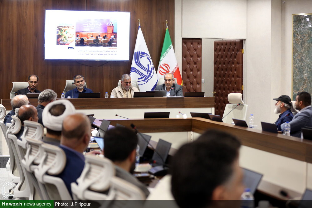 تصاویر/ اولین نشست تخصصی هوش مصنوعی با عنوان «هم‌اندیشی و بررسی نقشه راهبردی و شاخص‌های بومی هوش مصنوعی»