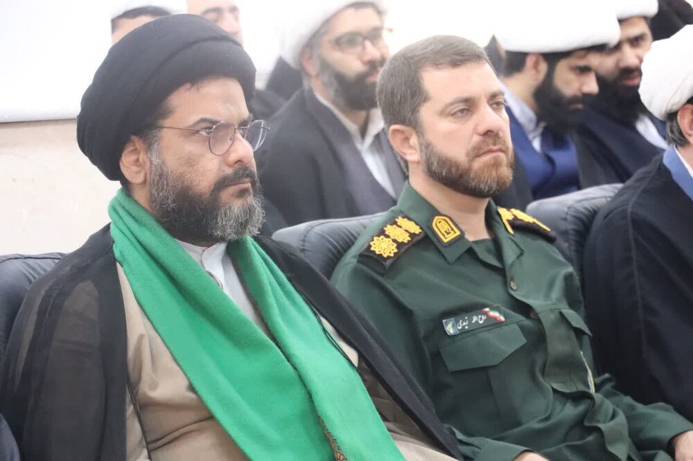 تصاویر/تجلیل از فعالان قرآنی شهرستان مهران