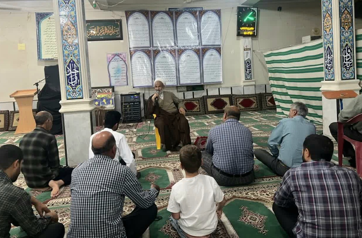 مساجد به عنوان مراکز تربیت معنوی و اجتماعی مورد توجه قرار گیرند