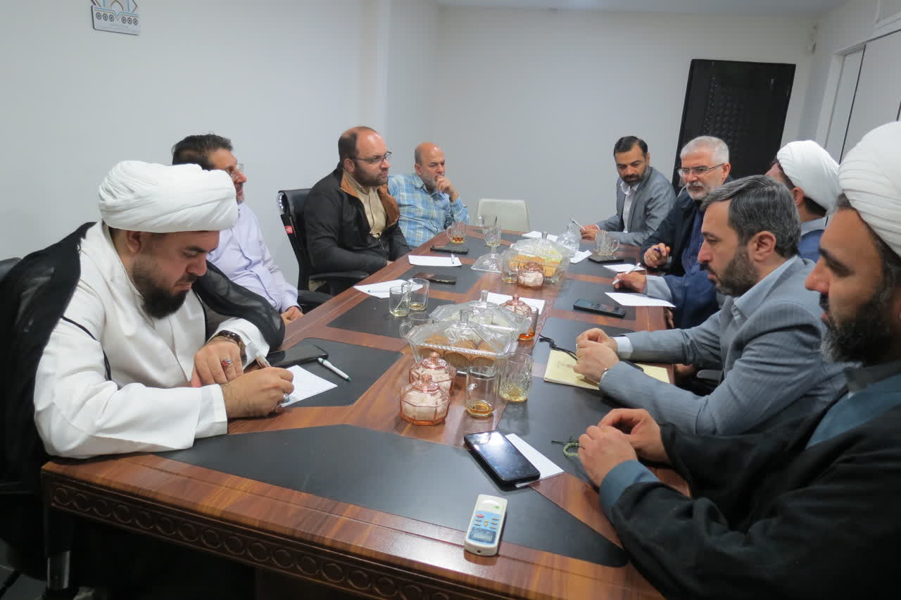 نشست هیئت اندیشه‌ورز کانون‌های فرهنگی هنری مساجد البرز برگزار شد+عکس