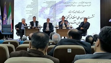 نشست مشترک مدیران ملی منطقه فرهنگی کاشان در نهادهای اقتصادی برگزار شد+عکس