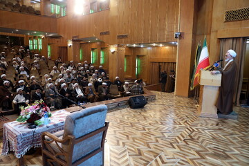 تصاویر/ نشست اساتید و معاونین واحدهای آموزشی حوزه علمیه تهران با آیت الله اعرافی