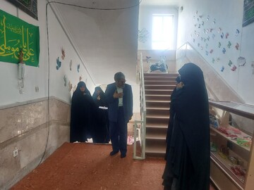 بازدید رئیس مرکز برنامه‌ریزی و نظارت حوزه‌های علمیه خواهران از مدرسه علمیه الزهرا(س) بافق